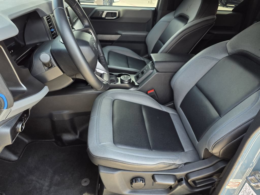 Used 2023 Ford Bronco Black Diamond AWD/4WD image 14