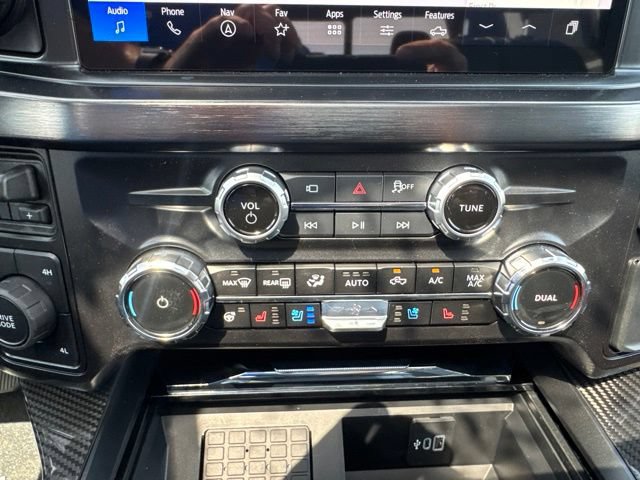 New 2026 Ford F250 Lariat w/ Black Appearance Package AWD/4WD image 44