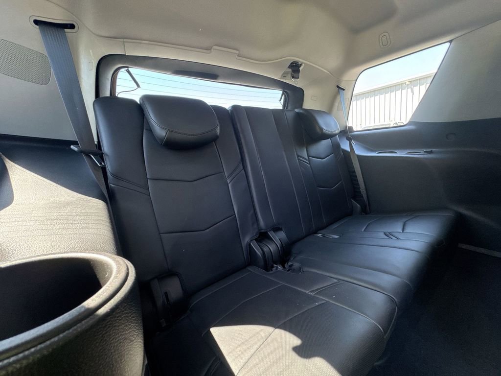 Used 2017 Cadillac Escalade Premium Luxury image 30