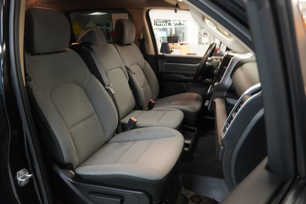 Used 2019 RAM 1500 Big Horn AWD/4WD image 31