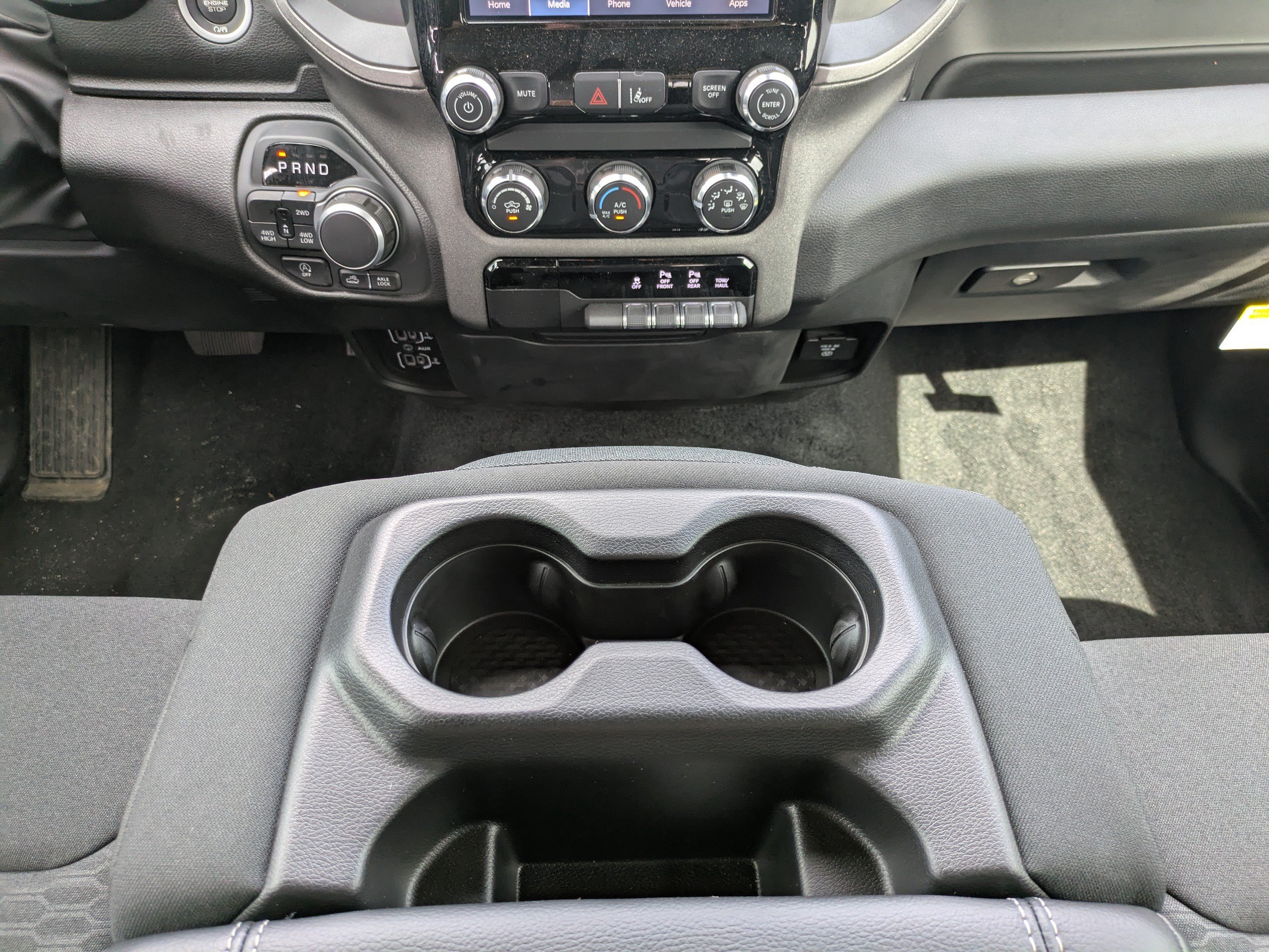 Used 2025 RAM 1500 Warlock AWD/4WD image 18