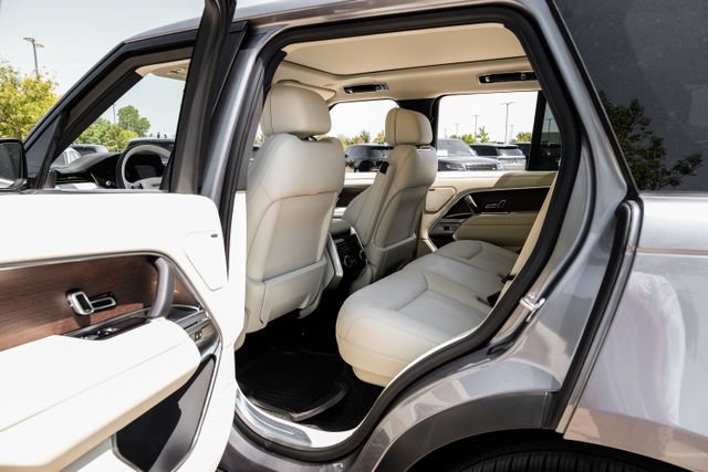 New 2026 Land Rover Range Rover SE AWD/4WD image 49