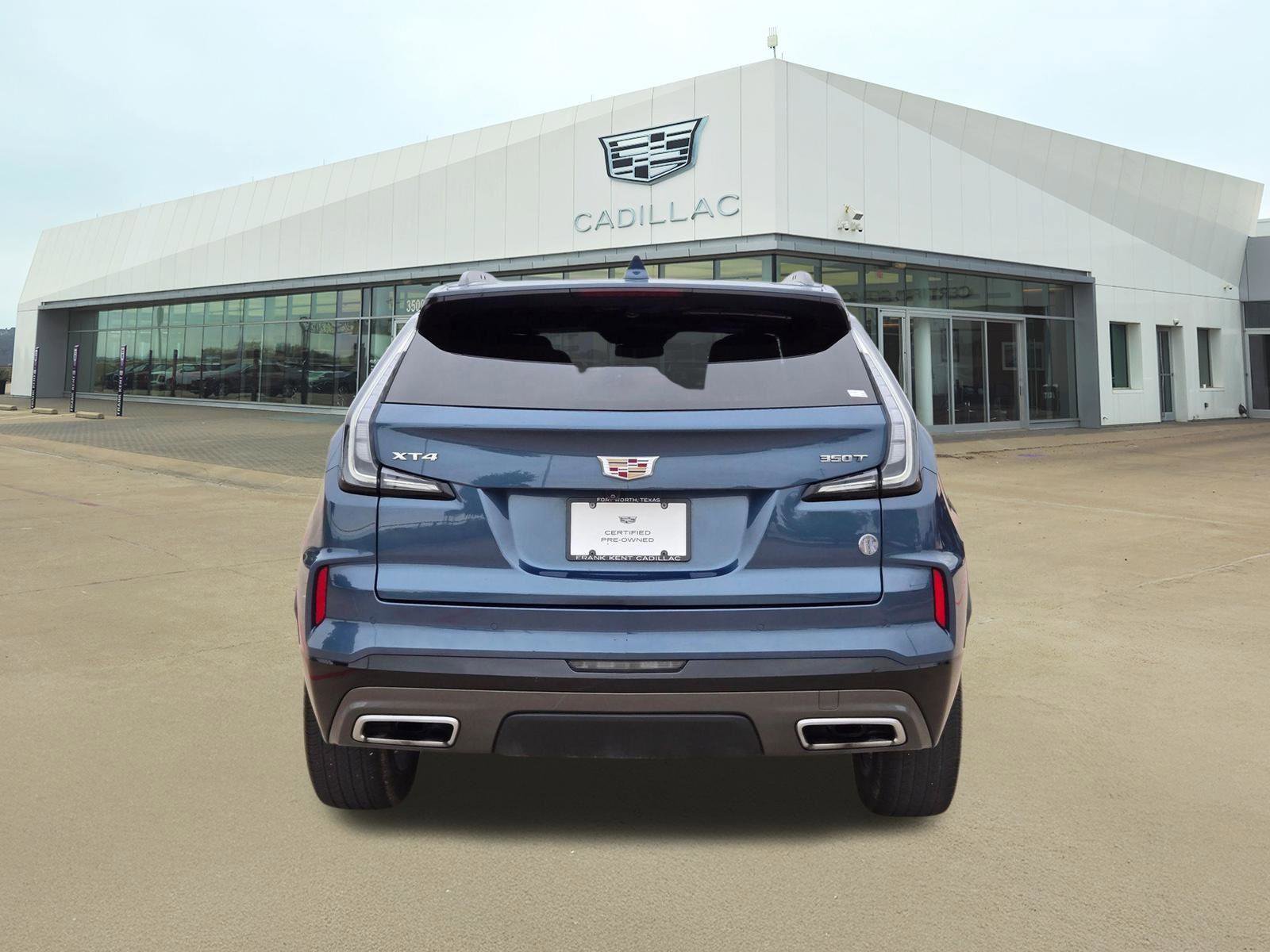 Used 2025 Cadillac XT4 Sport w/ Cold Weather Package FWD image 5