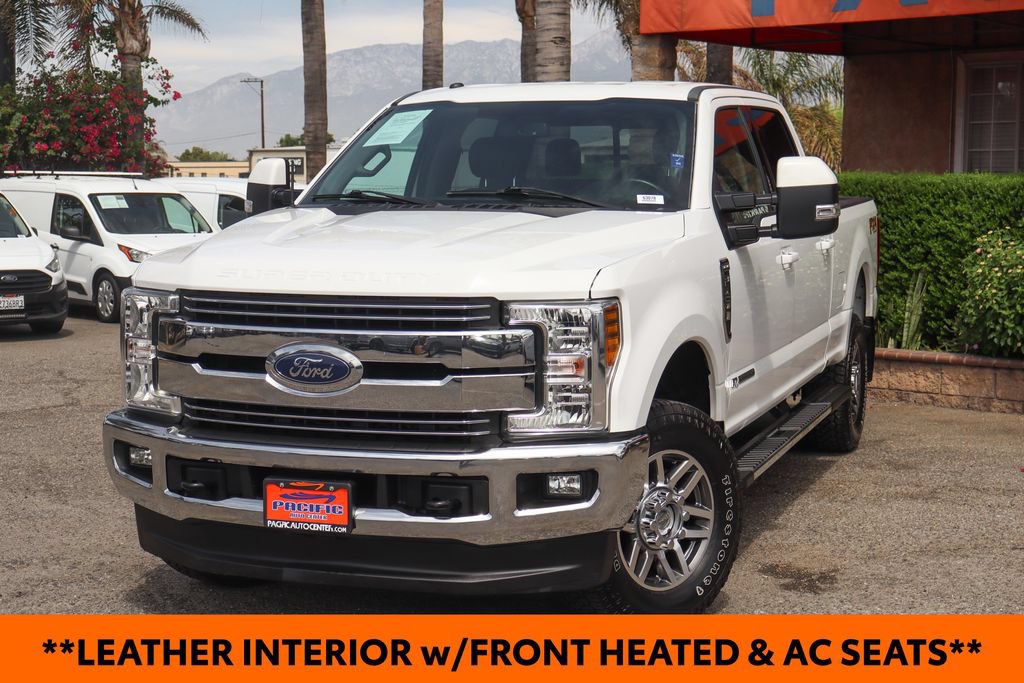 Used 2018 Ford F250 Lariat w/ Lariat Value Package AWD/4WD image 4