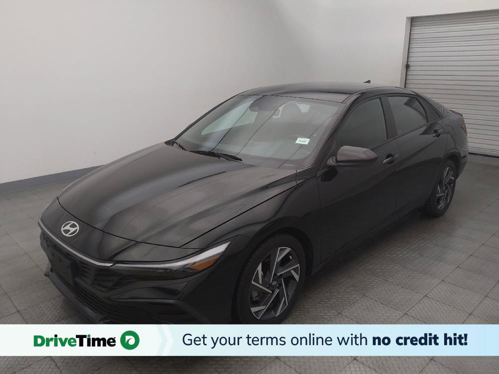 Used 2025 Hyundai Elantra Sport FWD image 1