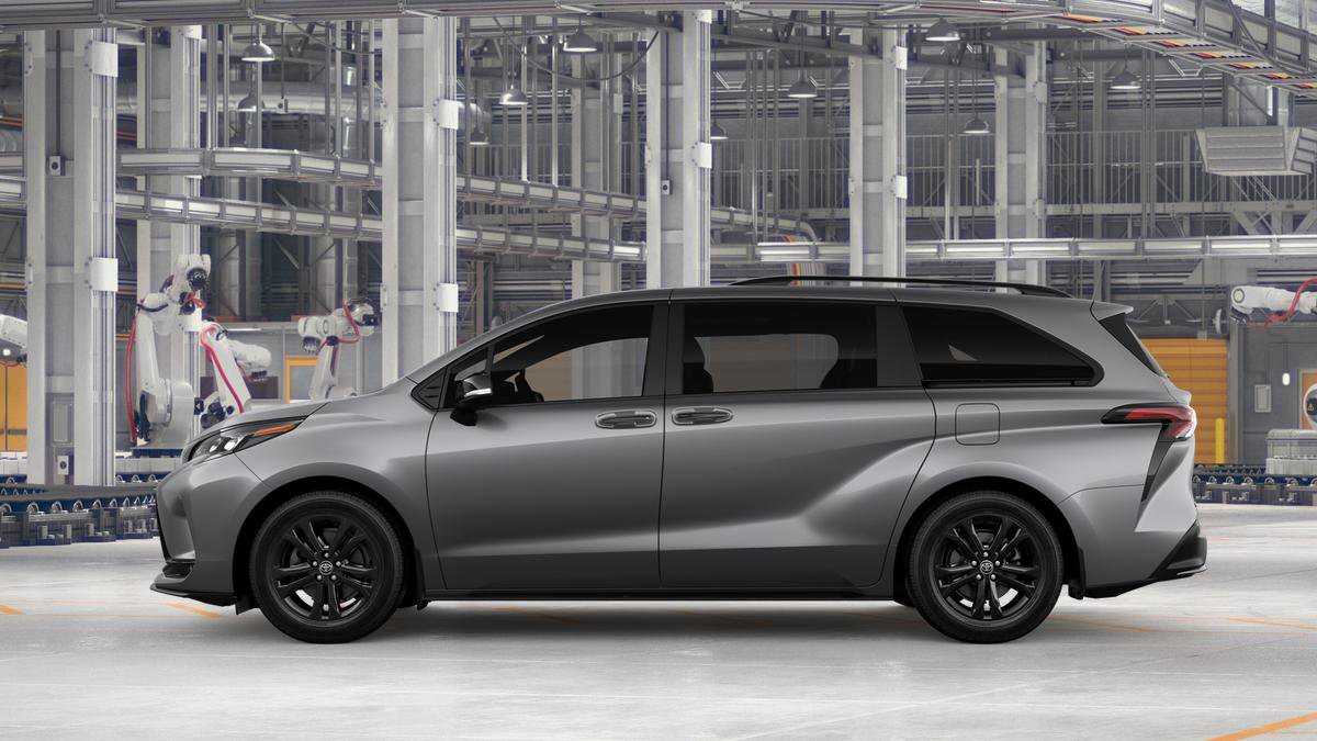 New 2026 Toyota Sienna XSE AWD/4WD image 4