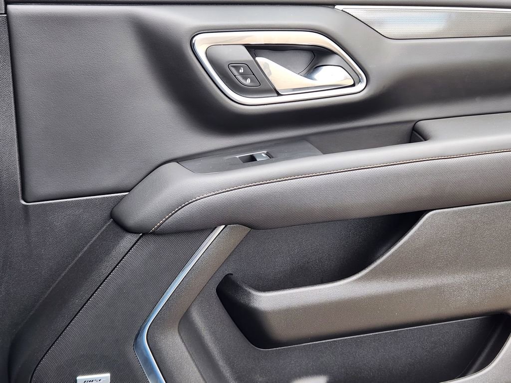 Used 2024 GMC Yukon AT4 w/ AT4 Premium Plus Package image 14