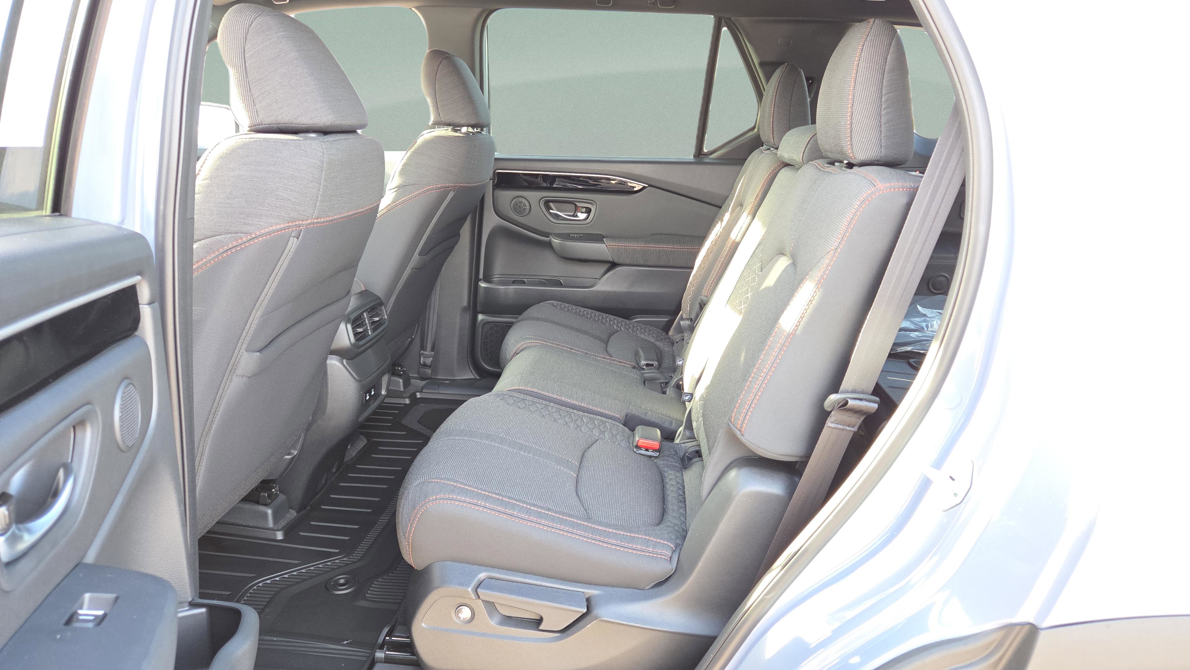 New 2026 Honda Pilot Sport image 11