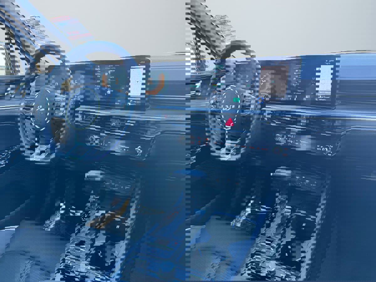 Used 2025 Kia K5 GT-Line image 14