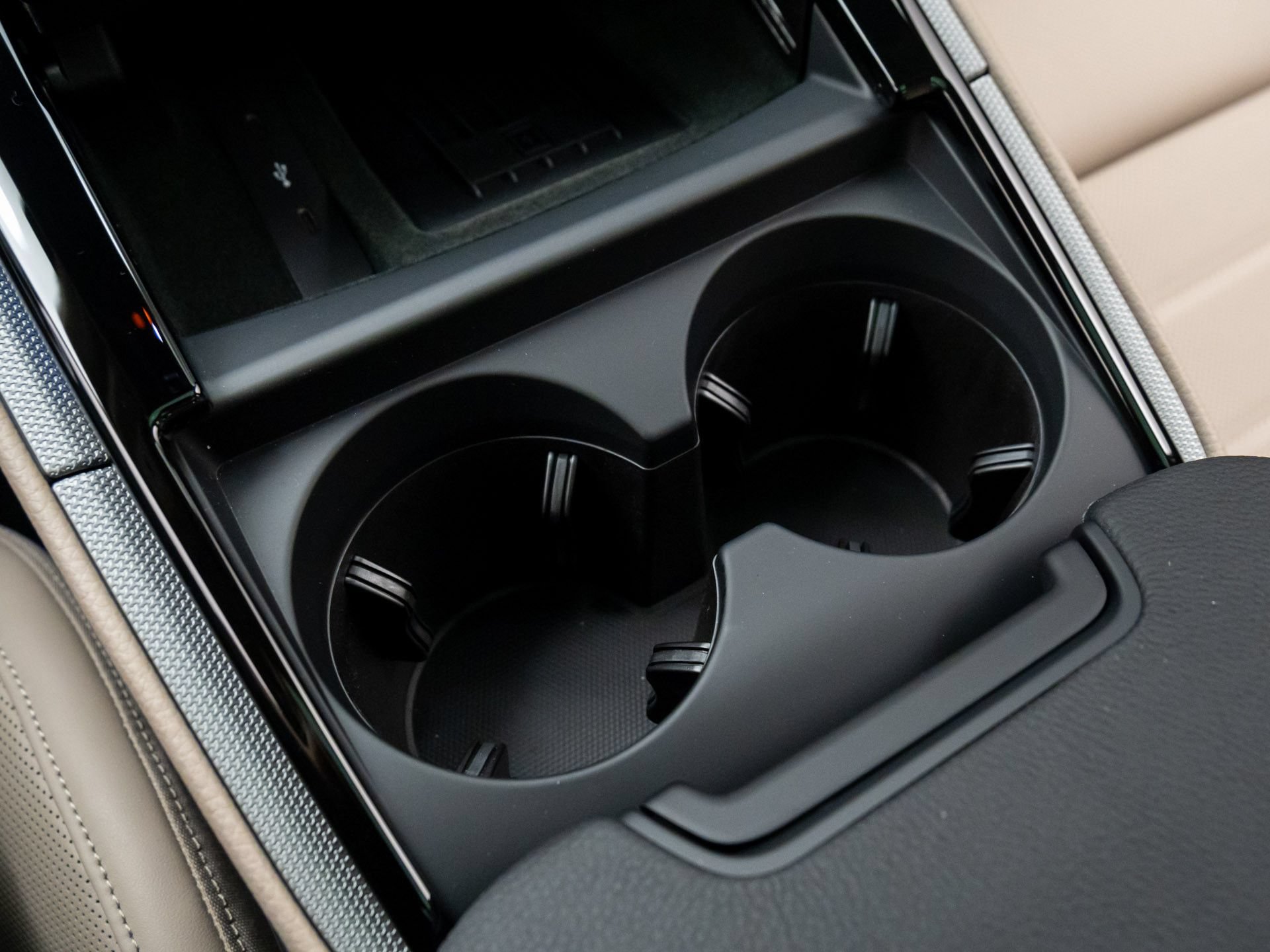 New 2026 Porsche Panamera 4 AWD/4WD image 28