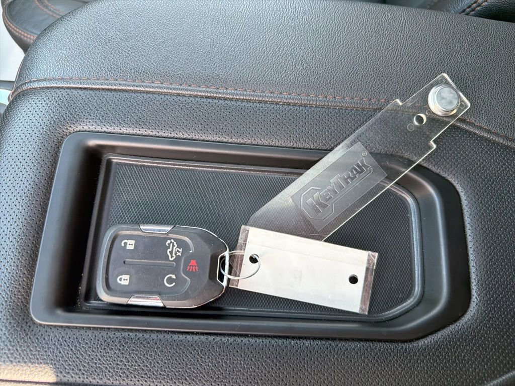 Used 2021 GMC Sierra 1500 AT4 w/ AT4 Value Package image 37