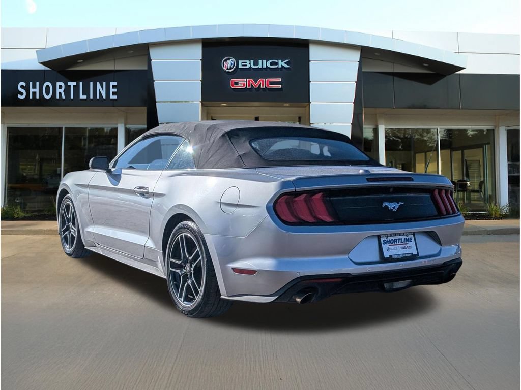 Used 2023 Ford Mustang Convertible RWD image 5