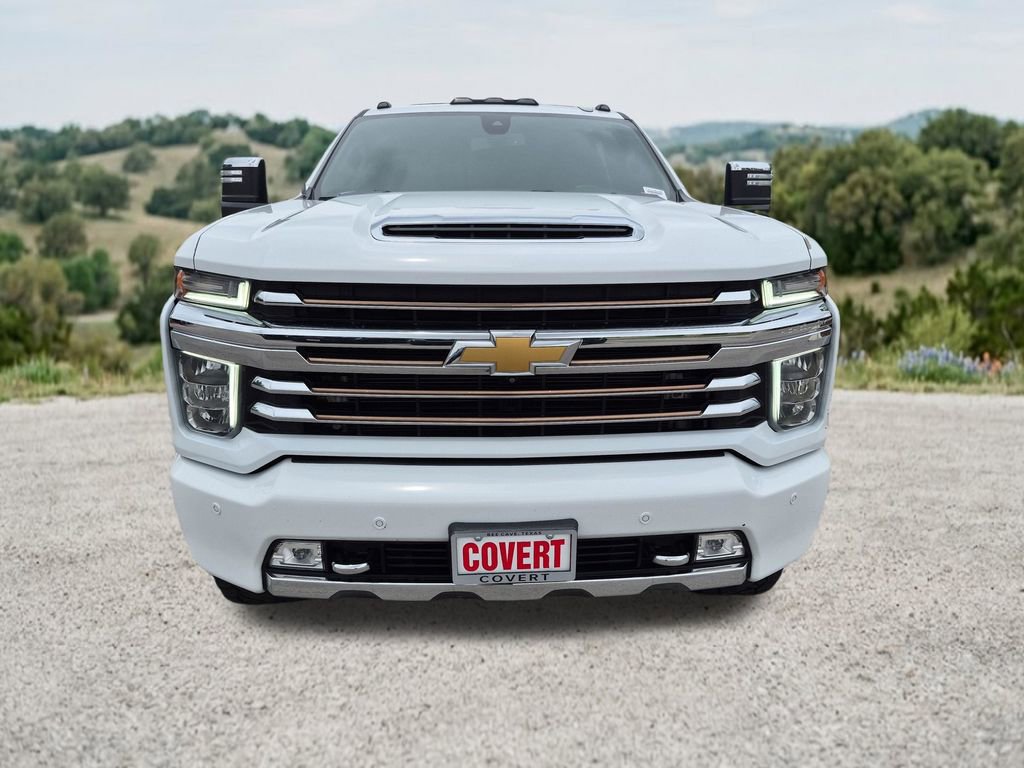 Used 2022 Chevrolet Silverado 2500 High Country w/ Safety Package II AWD/4WD image 2