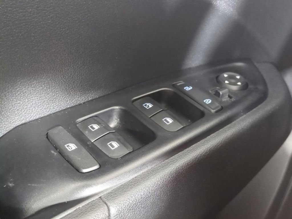 Certified 2023 Hyundai Venue SEL w/ Cargo Package image 29