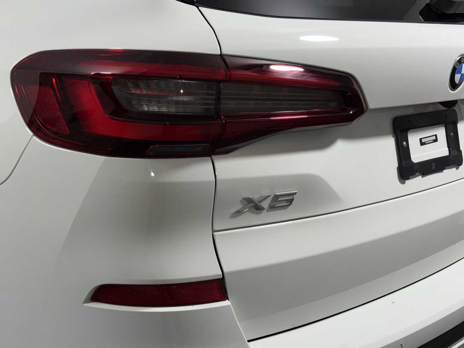 Certified 2023 BMW X5 xDrive40i w/ M Sport Package AWD/4WD image 27