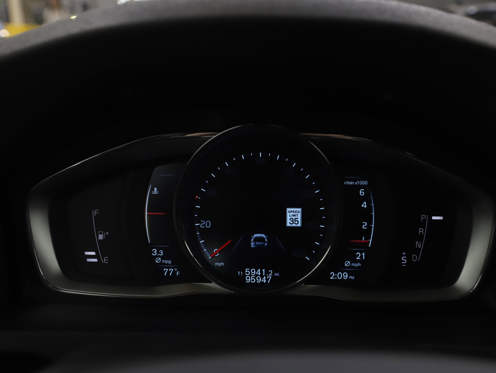 Used 2016 Volvo V60 T5 Cross Country Platinum image 28