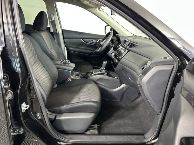 Used 2018 Nissan Rogue SV image 28