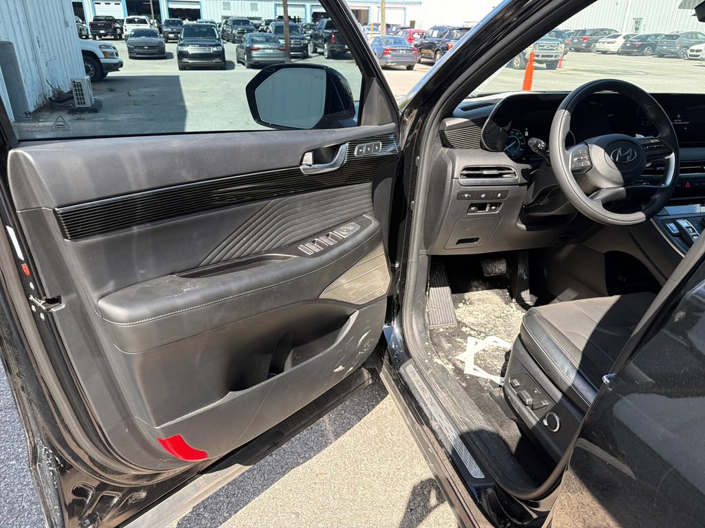 Used 2024 Hyundai Palisade Calligraphy AWD/4WD image 11