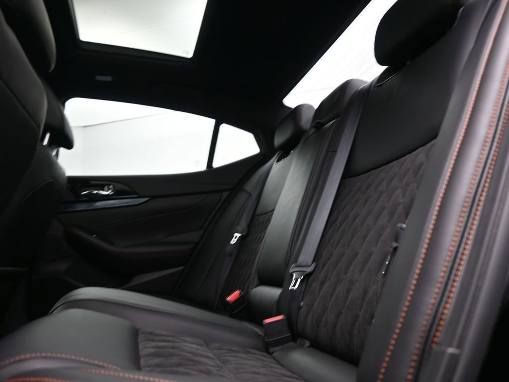 Used 2021 Nissan Maxima SR w/ Sport Mat Group FWD image 13