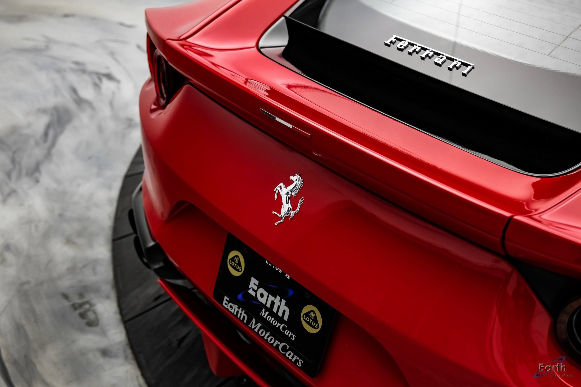 Used 2018 Ferrari 812 Superfast image 37
