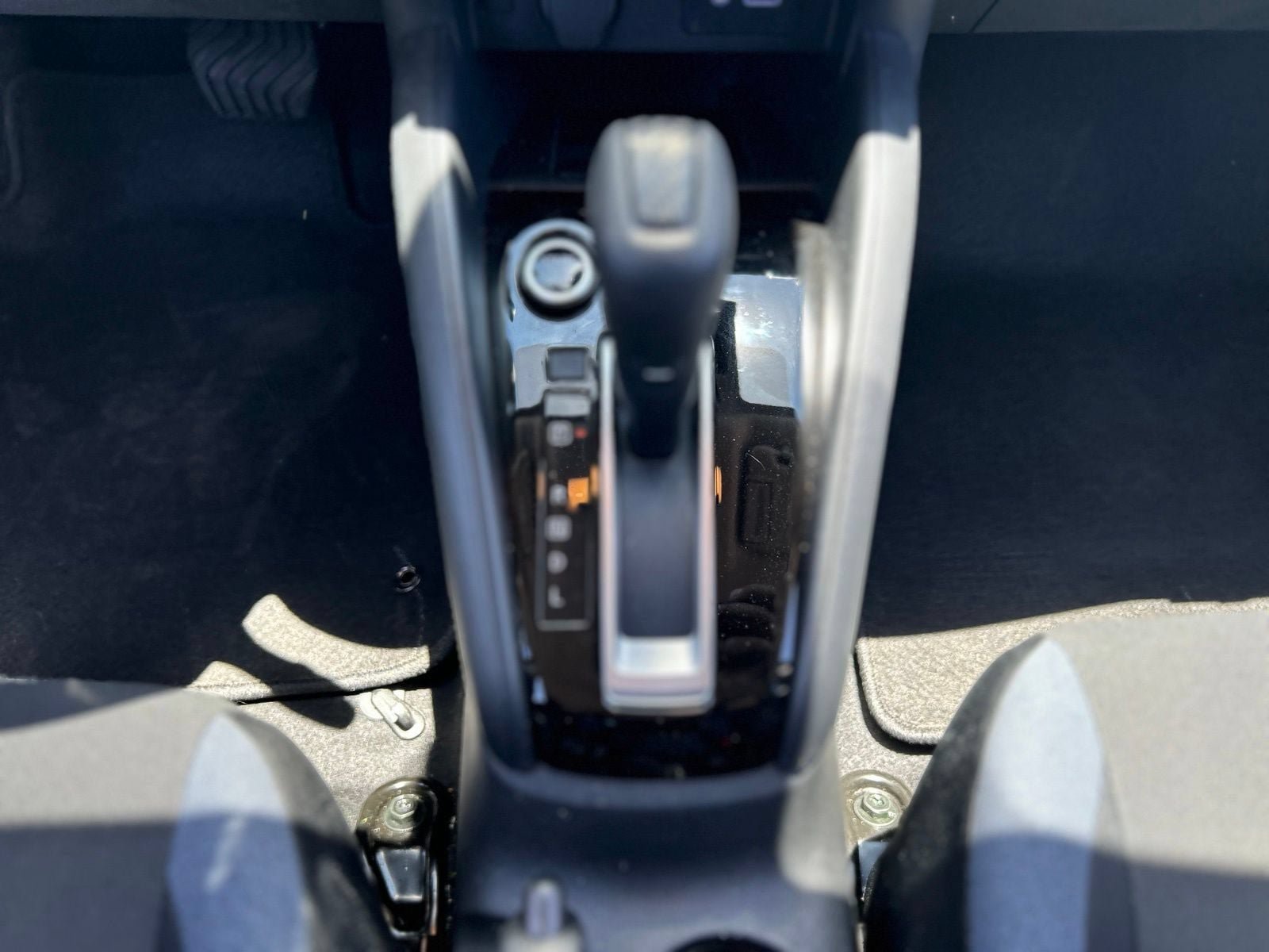 Used 2025 Nissan Versa SV w/ Trunk Package FWD image 18