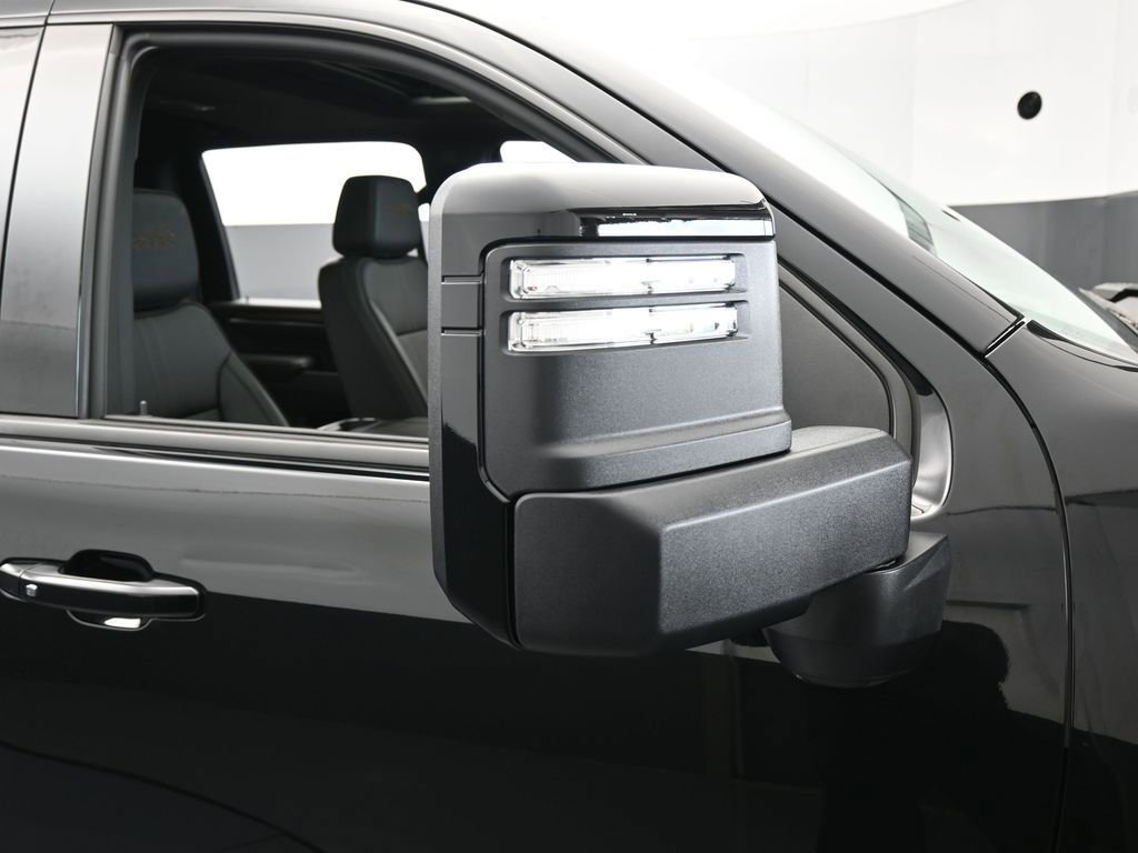 Used 2024 Chevrolet Silverado 2500 High Country w/ Midnight Edition AWD/4WD image 52