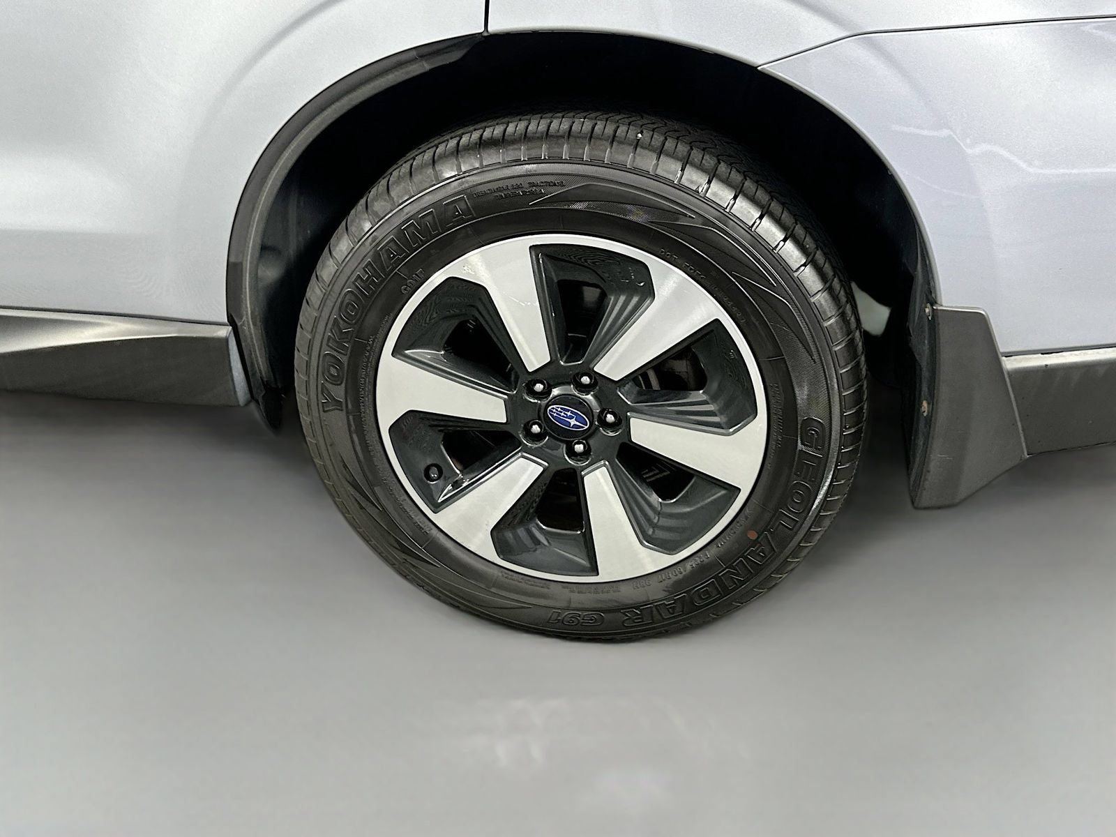 Used 2017 Subaru Forester 2.5i w/ Alloy Wheel Package AWD/4WD image 35