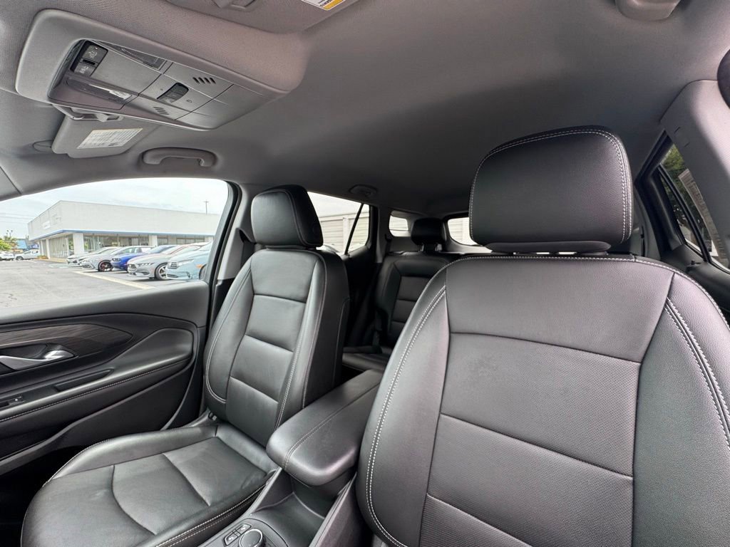 Used 2024 GMC Terrain SLT FWD image 19
