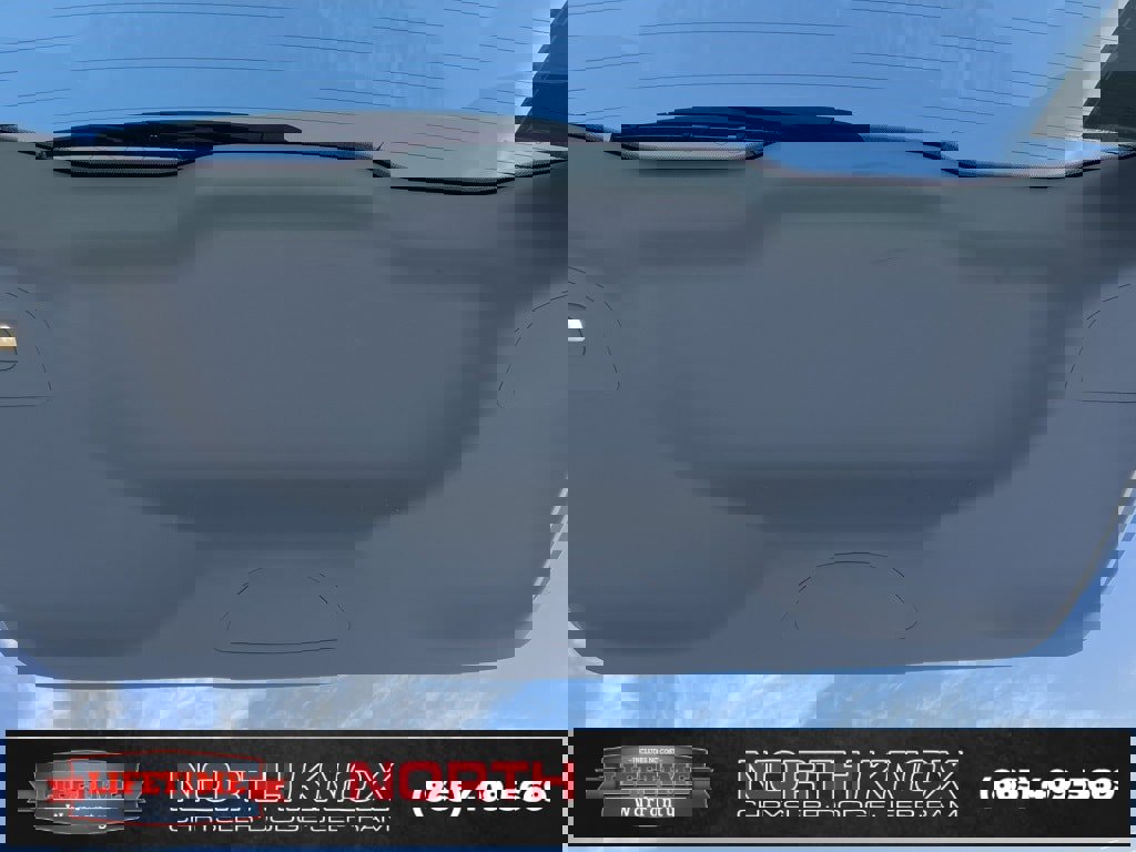 Used 2024 Chrysler Pacifica Touring-L image 21