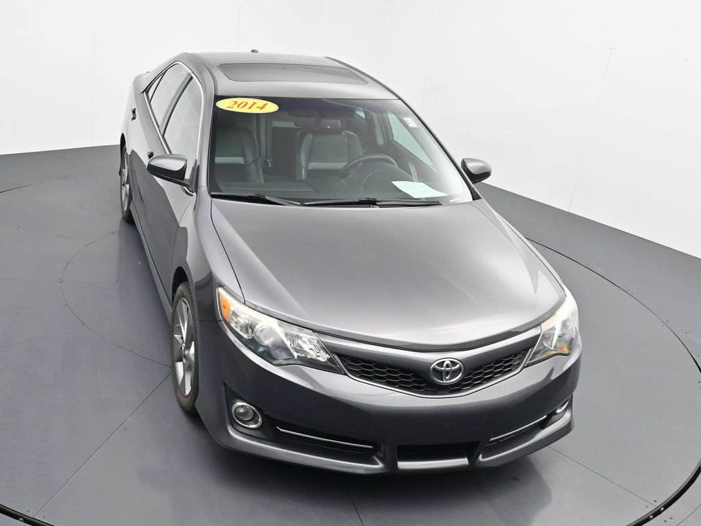 Used 2014 Toyota Camry SE w/ Leather Package FWD image 24