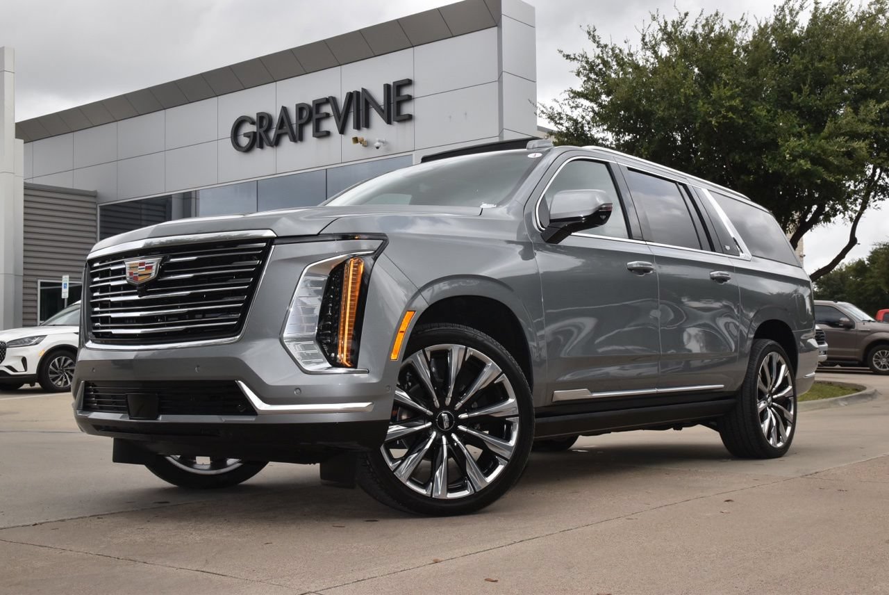 Used 2025 Cadillac Escalade ESV Premium Luxury Platinum AWD/4WD image 2