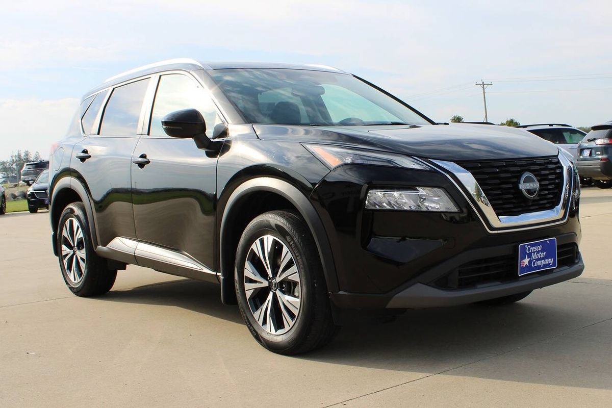 Used 2022 Nissan Rogue SV w/ SV Premium Package AWD/4WD image 3