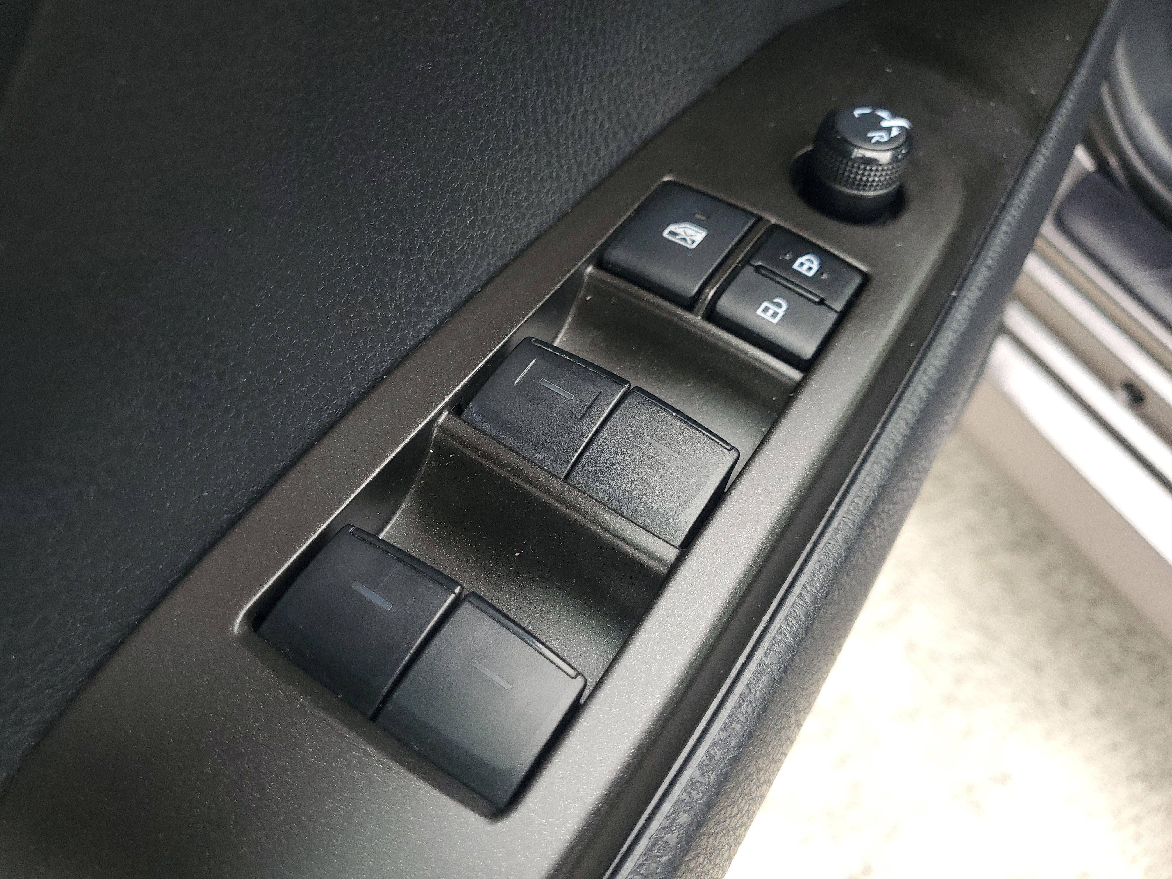 Used 2024 Toyota Camry LE w/ Convenience Package image 20