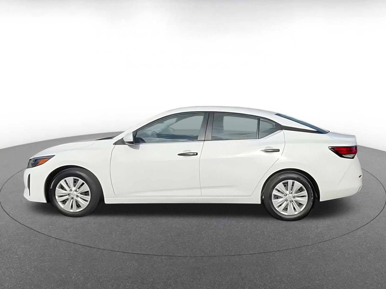Used 2025 Nissan Sentra S FWD image 6