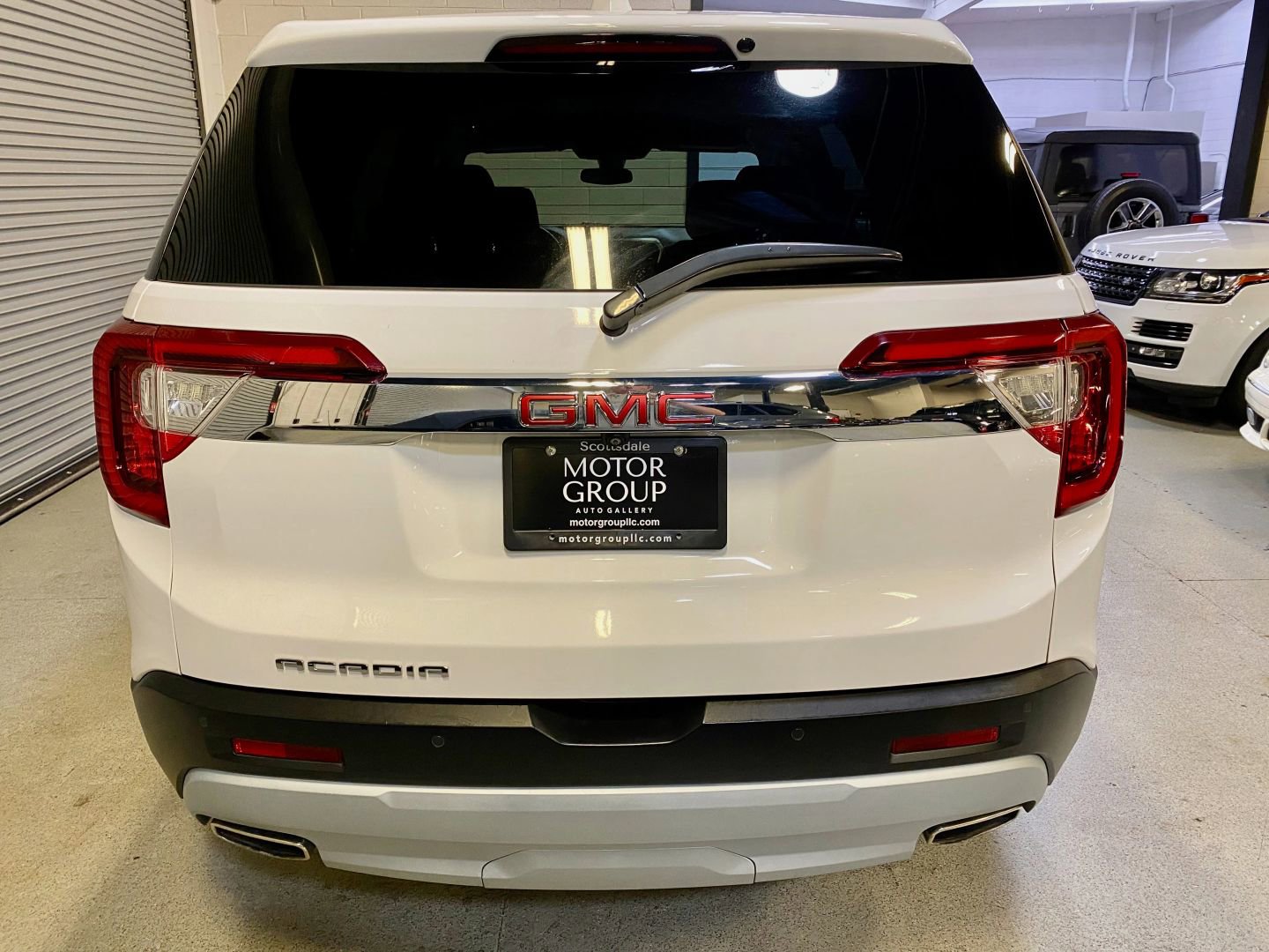 Used 2022 GMC Acadia SLE FWD image 7