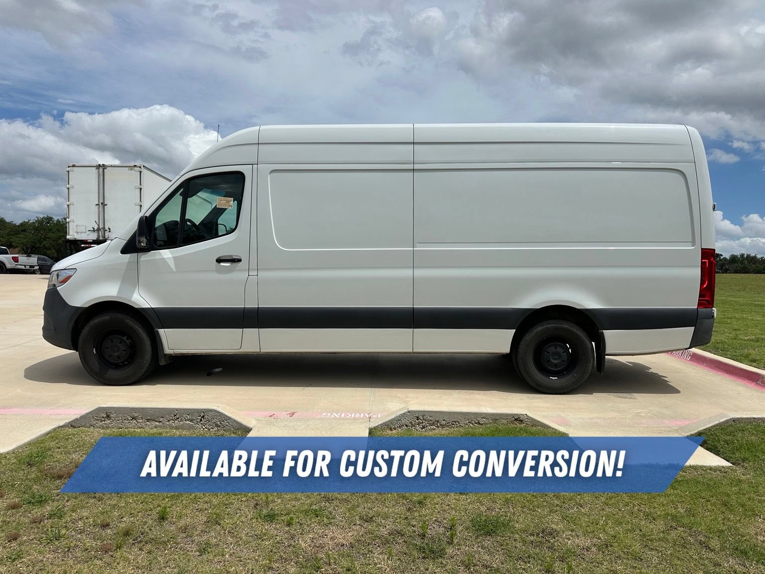 Used 2022 Mercedes-Benz Sprinter 2500 image 4