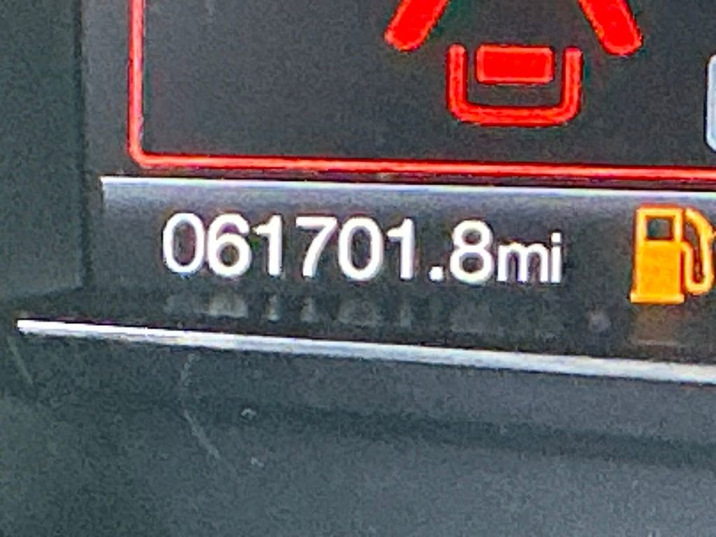 Used 2018 Ford Explorer XLT w/ Equipment Group 202A image 21