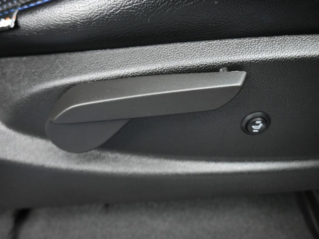 Used 2022 Chevrolet Colorado LT image 43