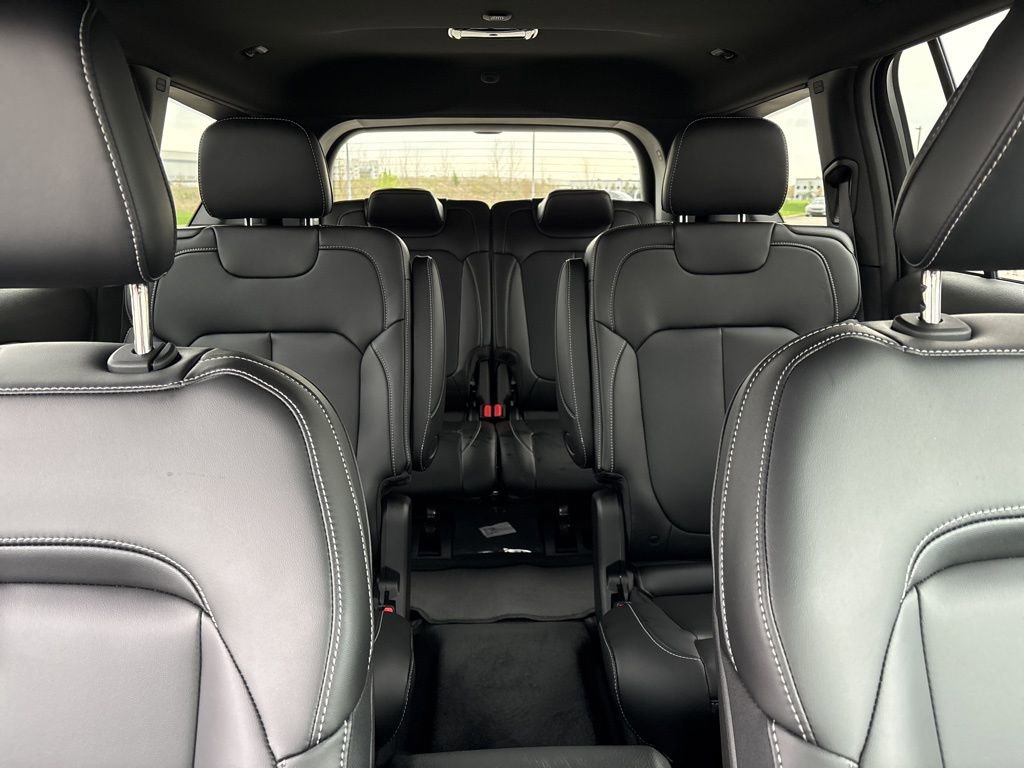 New 2026 Jeep Grand Cherokee L Limited image 15