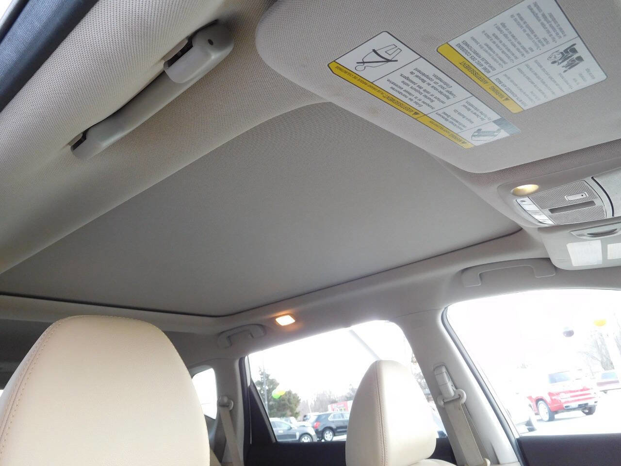 Used 2016 Nissan Rogue SL w/ SL Premium Package image 7