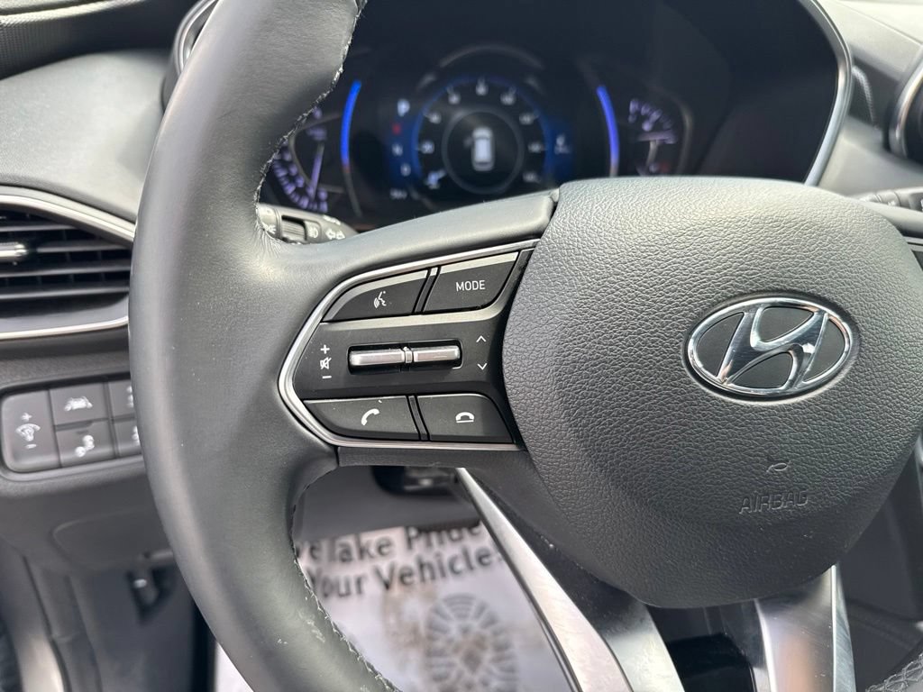 Used 2019 Hyundai Santa Fe Limited AWD/4WD image 16