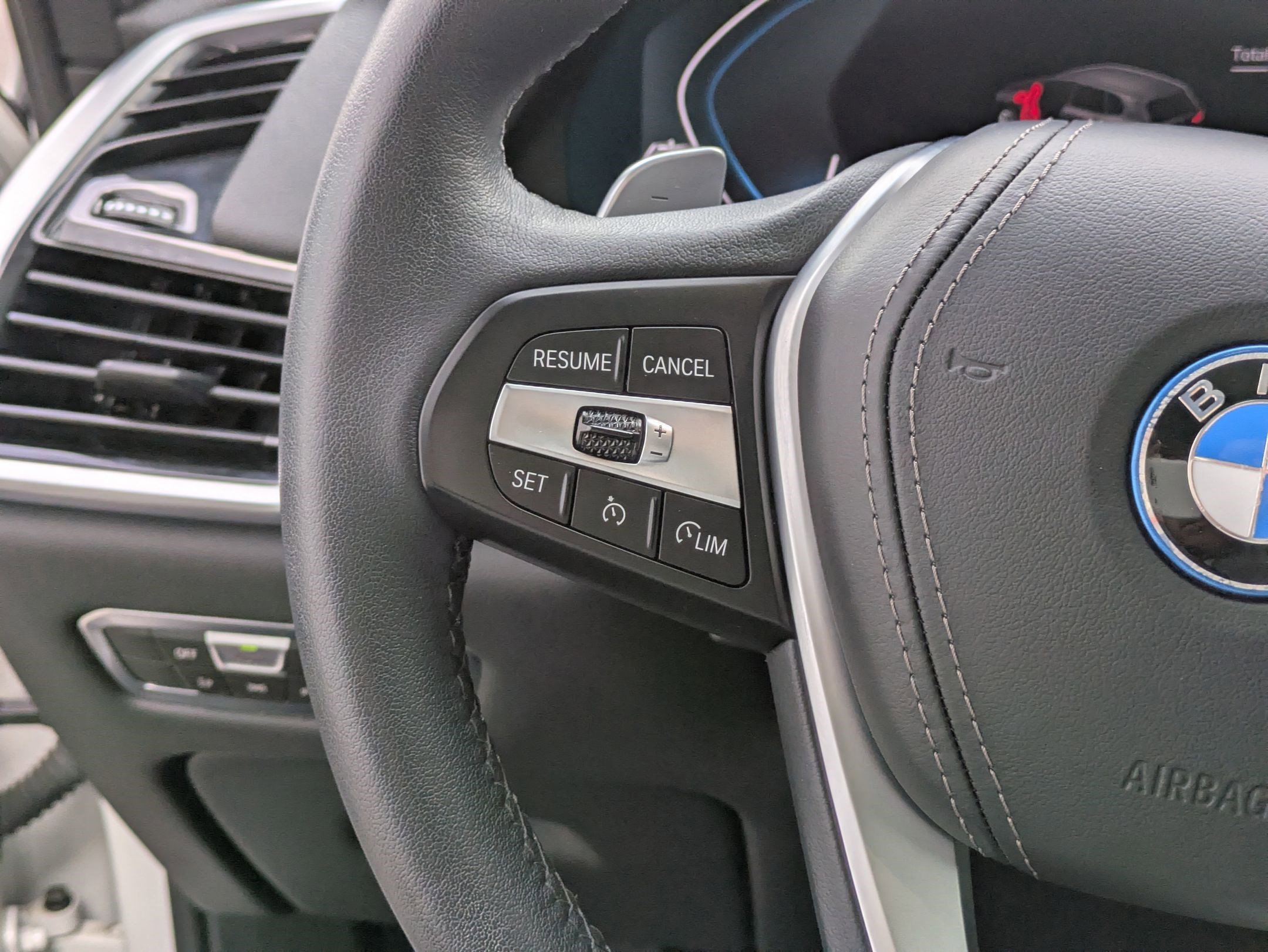 Used 2023 BMW X5 xDrive45e w/ Luxury Seating Package image 18