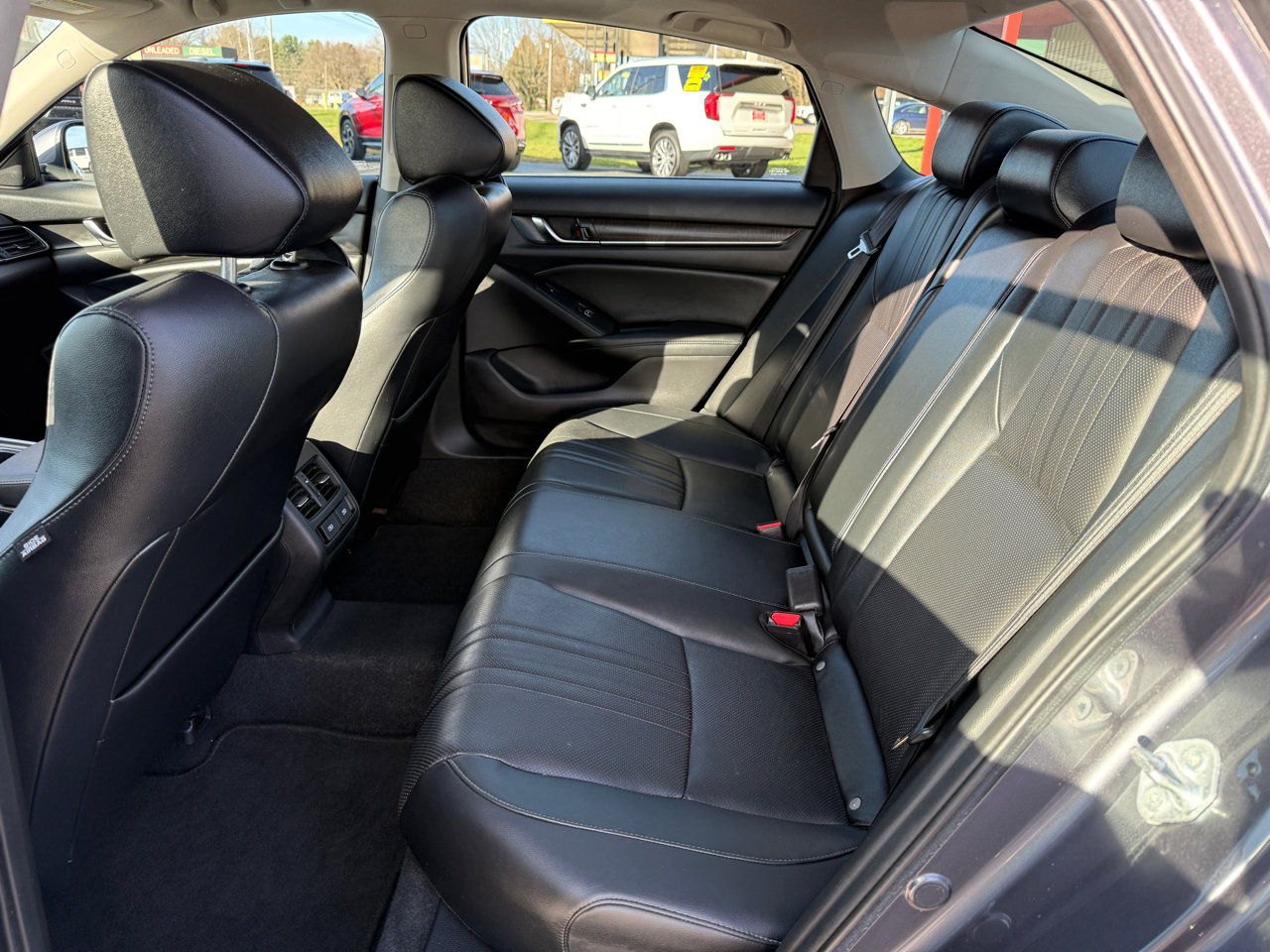 Used 2022 Honda Accord Touring image 18