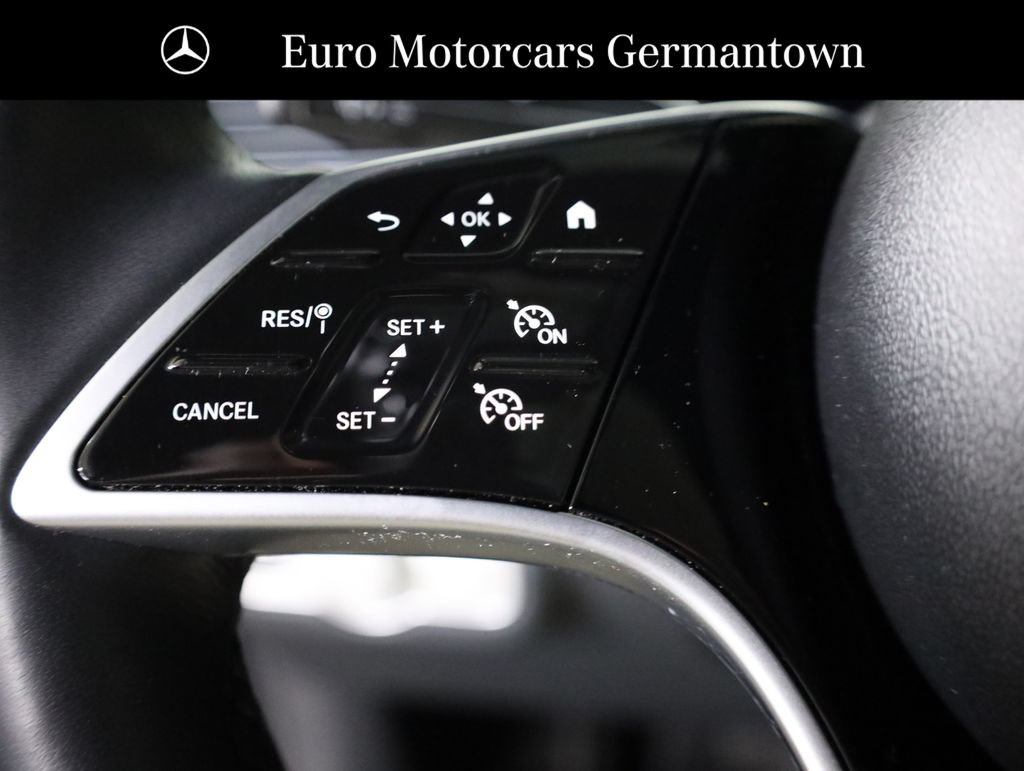 Certified 2025 Mercedes-Benz GLE 350 4MATIC image 11