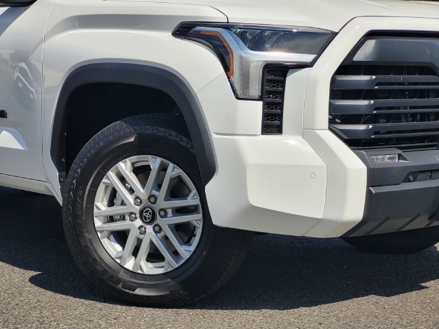 New 2026 Toyota Tundra SR5 w/ SR5 Convenience Package AWD/4WD image 3