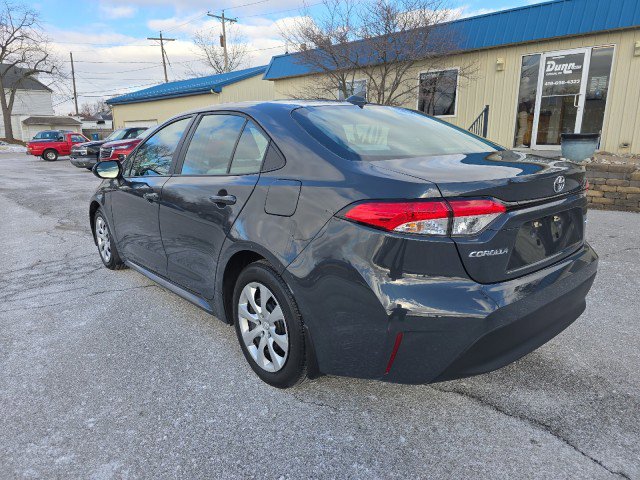 Used 2023 Toyota Corolla LE FWD image 3