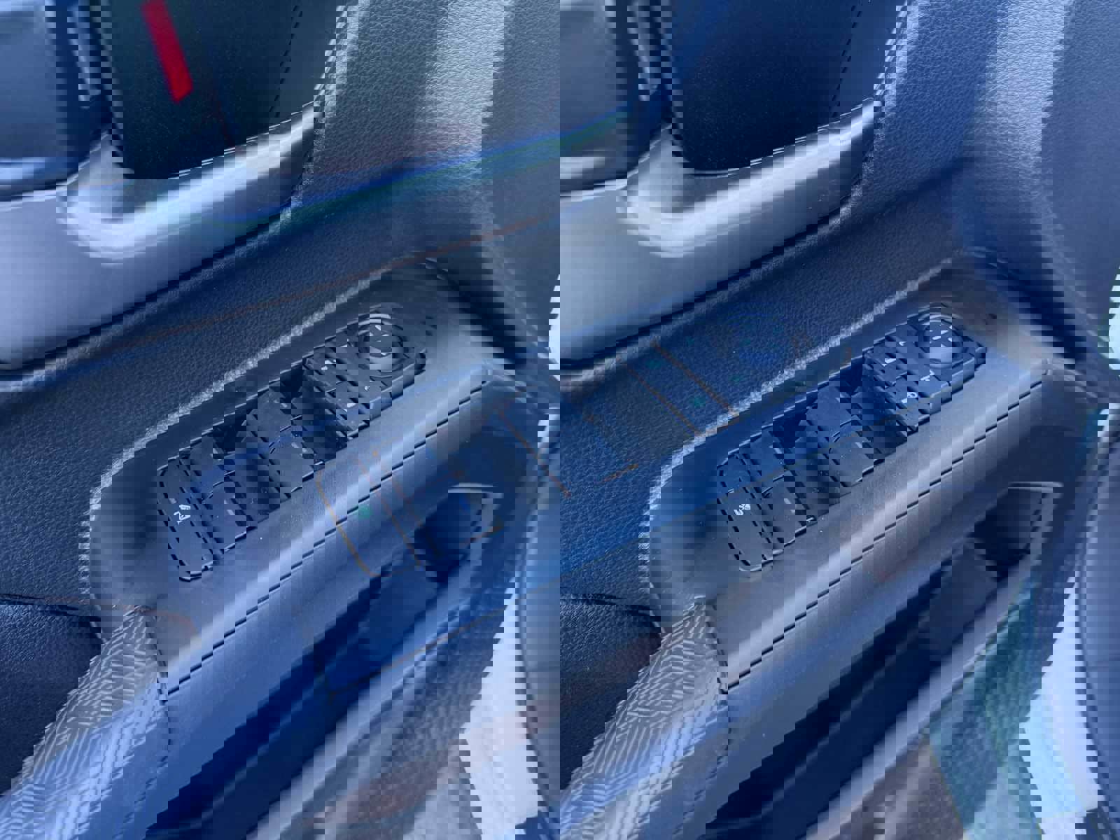 New 2025 Toyota Tacoma TRD Off-Road image 9