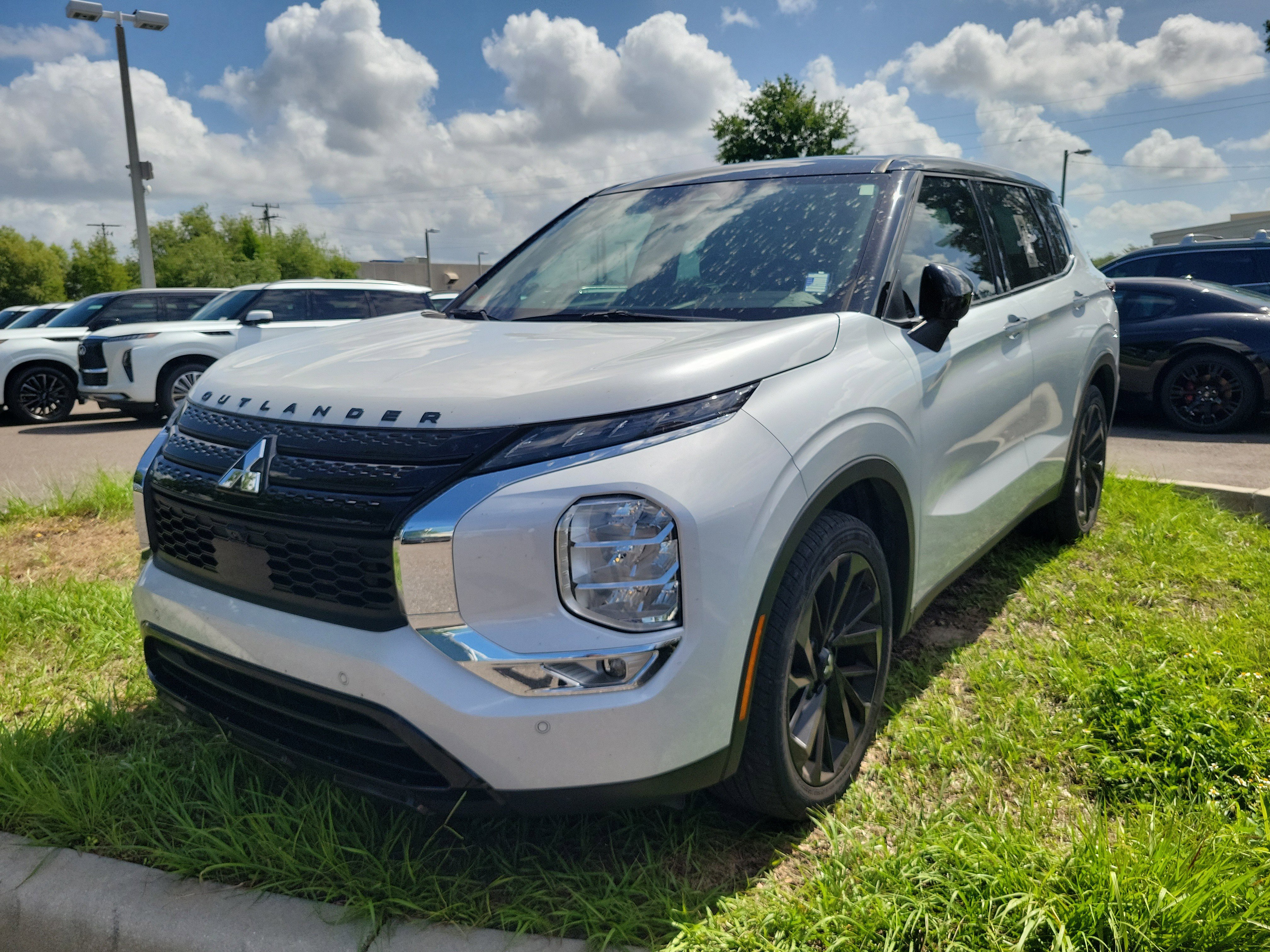 Used 2023 Mitsubishi Outlander SEL