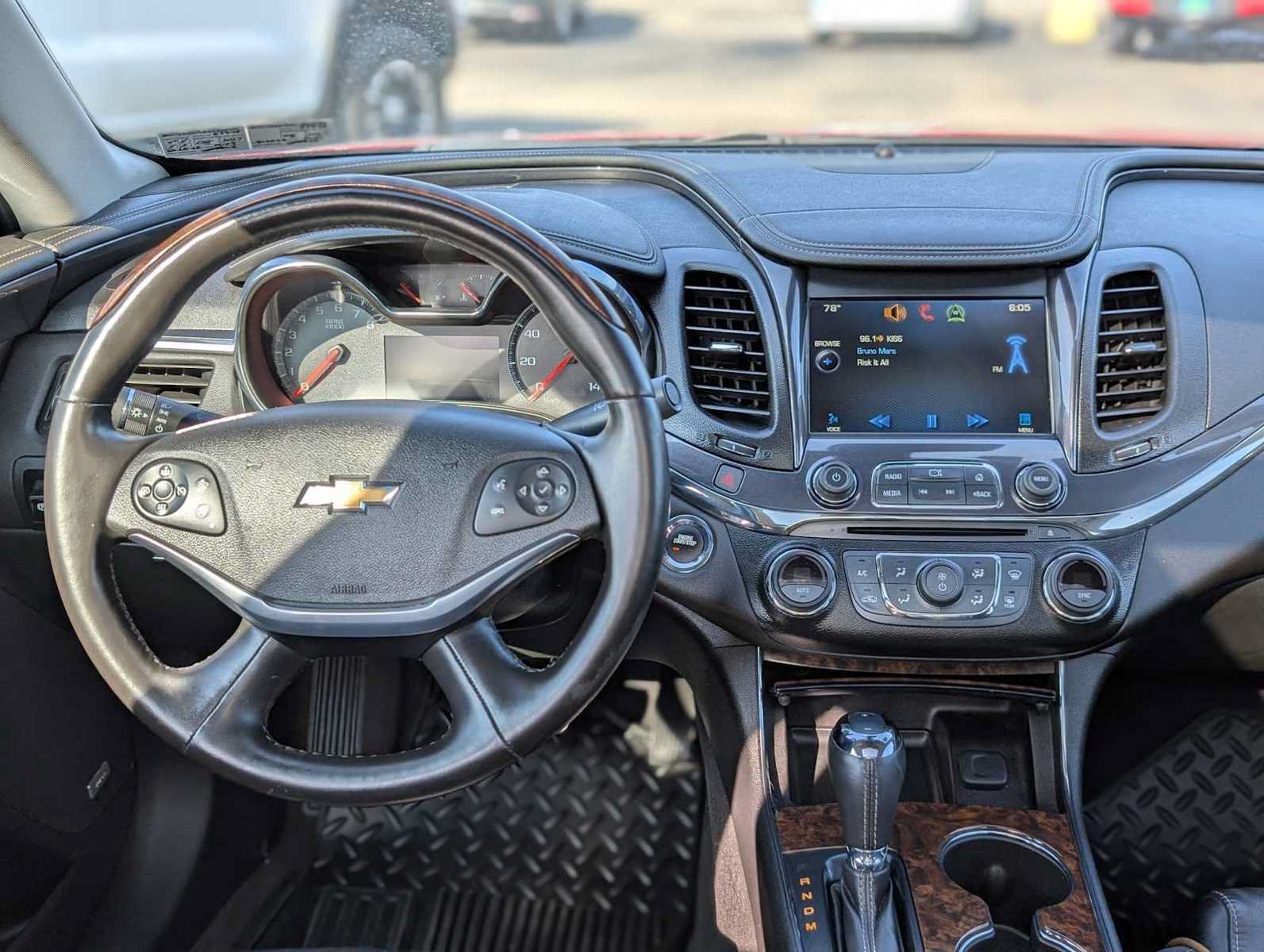 Used 2014 Chevrolet Impala LTZ FWD image 5