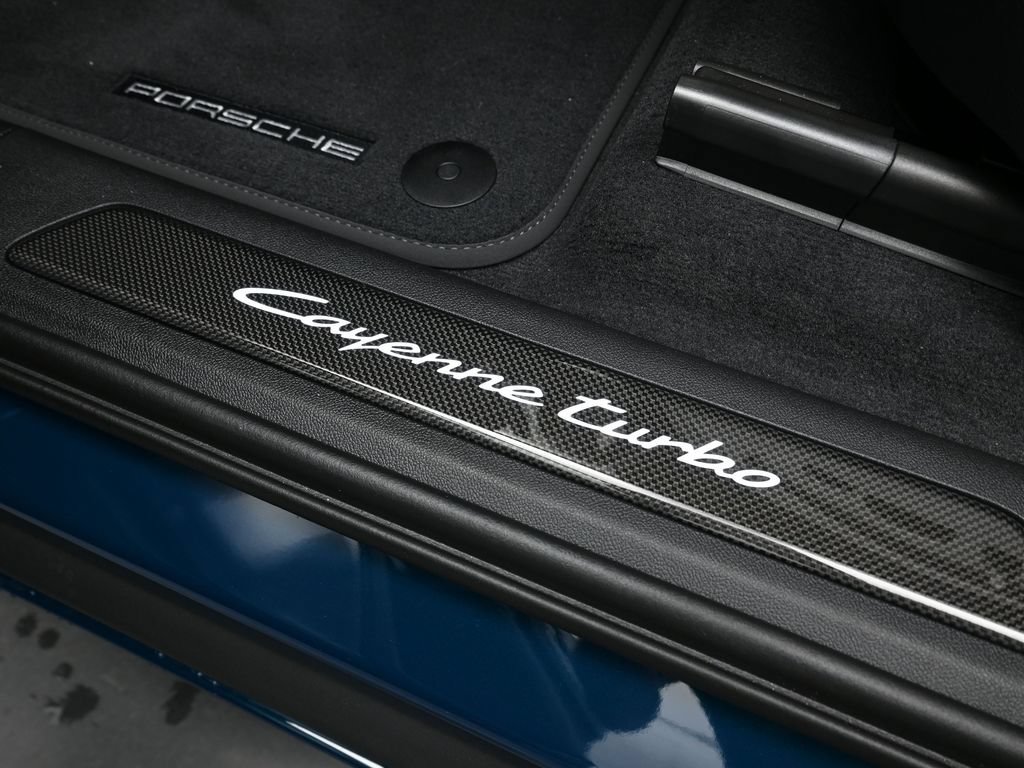 New 2026 Porsche Cayenne Turbo AWD/4WD image 14